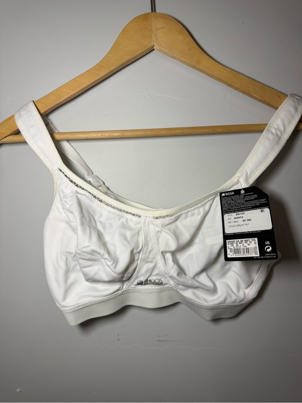 Shock Absorber SN102 Sports Bra White 36DD high Impact Underwire NWT